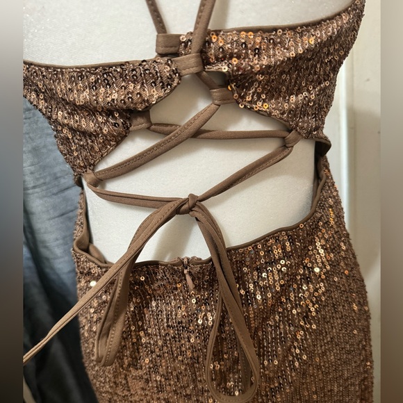 Never worn sequence dress - Picture 4 of 6